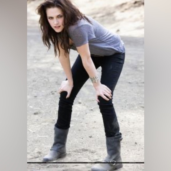 $389 Veronica Short Engineer Lug Sole Belted Red Oxblood Leather Moto Ankle Boot - Picture 3 of 13